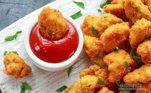 壓力大(dà)狂吃(chī)容易肥 這(zhè)樣做(zuò)才能(néng)減壓力肥 壓力肥怎麽減 壓力大(dà)怎麽發洩 壓力大(dà)會(huì)胖嗎(ma)